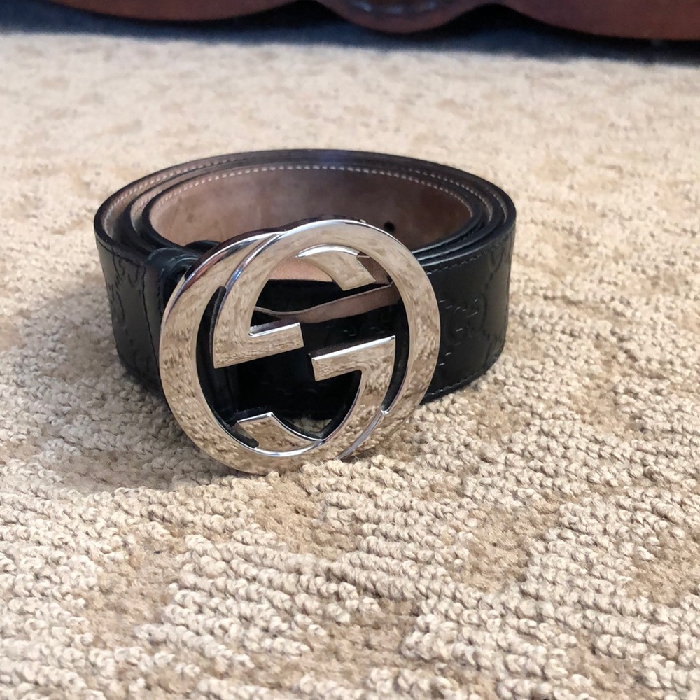 Men’s Gucci belt